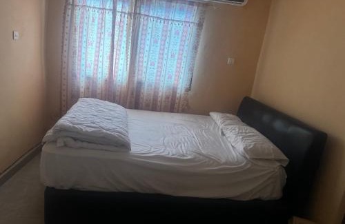 Freetown House | Debora Guest House
