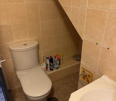West Thornton Apartment | Decent Private Floor In Suburban Area