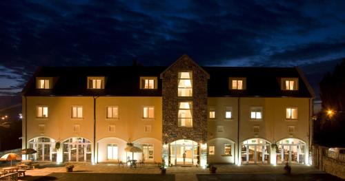 Kilmallock Hotel | Deebert House Hotel