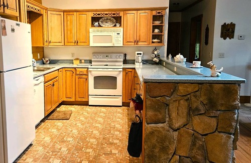 Waynesville Cabin | Deer Country Vacation Cabins #5 - Long Range View