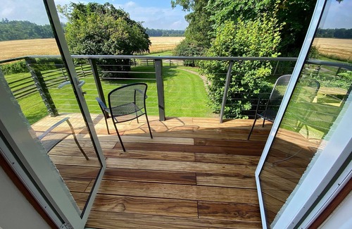 Murthly Cottage | Delightful holiday cottage in a peaceful, rural location with stunning views