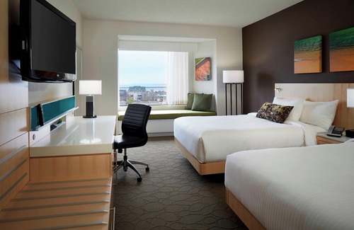 Queens Square Hotel | Delta Hotels Prince Edward by Marriott