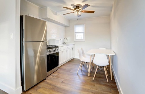 Wildwood Apartment | Deluxe One Bedroom Suite 201