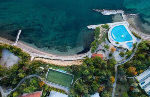 Ankaran Resort | Depandansa Bor**