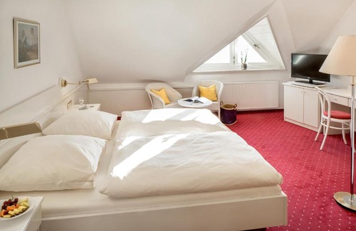 Fuhrbach Hotel | Der Kronprinz