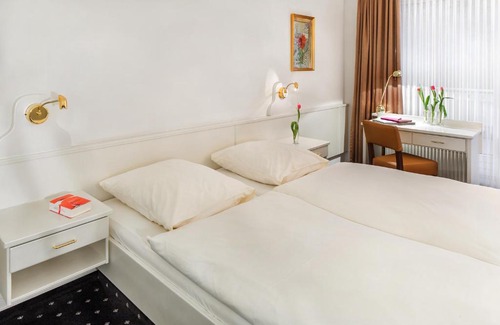 Fuhrbach Hotel | Der Kronprinz
