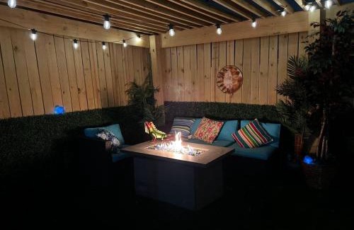Taylor Berry Apartment | Derby City Getaway
