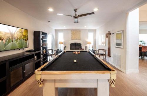 Avant House | Desert Oasis Resort Style Backyard Sleeps 18 Games