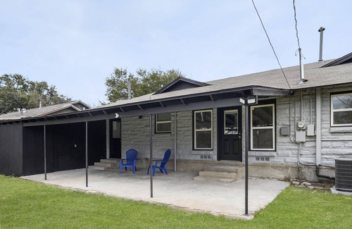 Temple House | Designer 4/2 Blocks from Baylor Scott & White Hospital