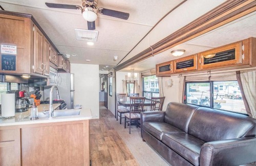 Moab South Valley Apartment | Destination RV II Fully Setup OK42