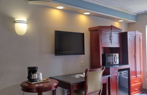 West Kissimmee Hotel | Destiny Palms Hotel Maingate West
