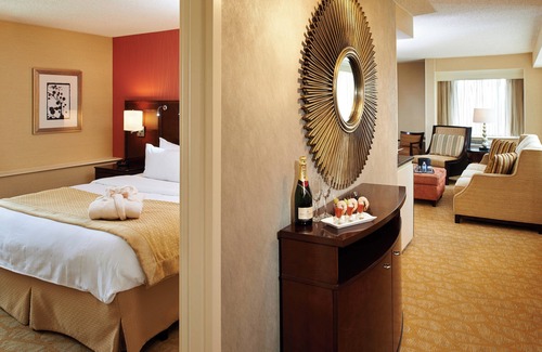 Livonia Hotel | Detroit Marriott Livonia