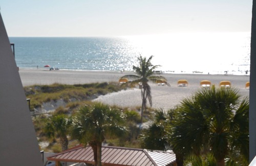 St. Pete Beach Condo | Diamond on St. Pete Beach - a Boutique hotel directly on St Pete Beach.