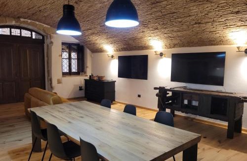 Historic Castle District Apartment | Dimora Luxury Canelles