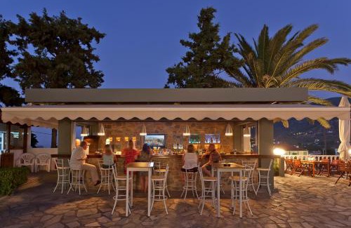 Skopelos Hotel | Dionyssos