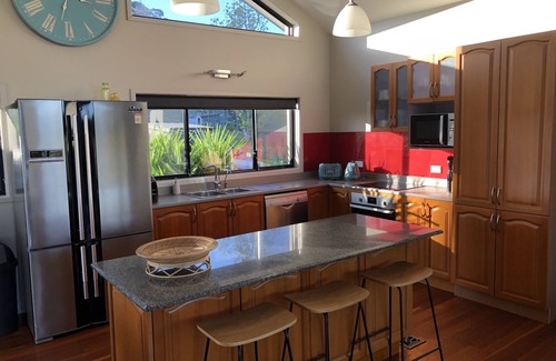 Conjola Other | Di’s Hill - your tranquil stay away.