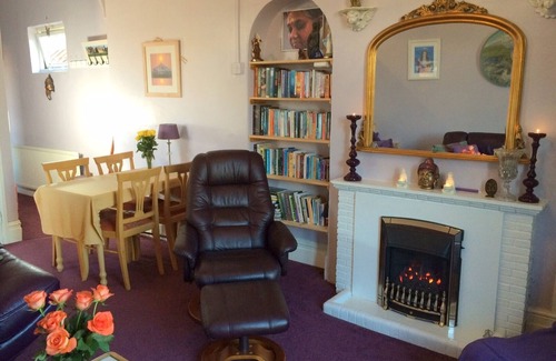 Glastonbury Apartment | Divine Light Centre In Glastonbury, Isle Of Avalon, Land Of King Arthur.