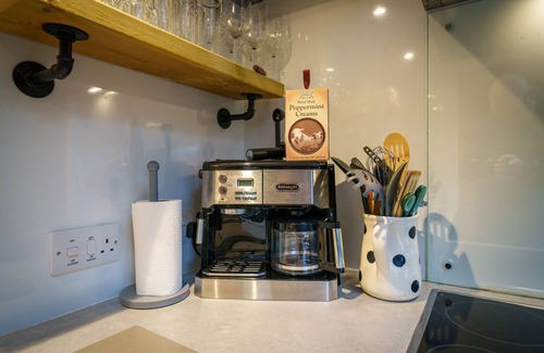 Skelwith Bridge Ski Chalet | Dock Tarn Lodge - 2-Bedroom Lodge with garden - Dogs welcome