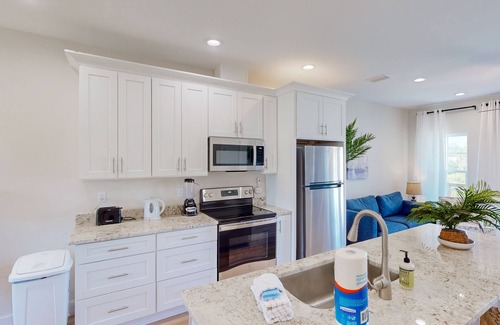 Carrabelle House | Dog-Friendly Home with WIFI and Washer/Dryer, stunning lake views