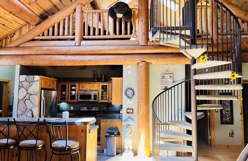 Pinetop-Lakeside Cabin | 🐶DOG FRIENDLY🌲Ziggy's Hideaway🌲Large fenced yard.🦌