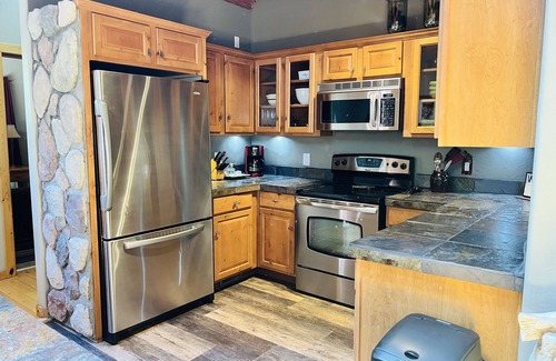 Pinetop-Lakeside Cabin | 🐶DOG FRIENDLY🌲Ziggy's Hideaway🌲Large fenced yard.🦌