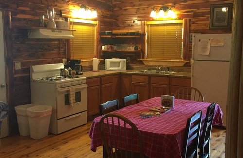Jasper Cabin | Dogwood Cabin, Deer Lodge Cabin Rentals is a Secluded Ozark Mountain Log Cabin