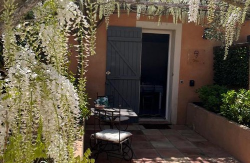 Les Brugassieres Apartment | Domaine au Coeur des Vignes - Bastidon RAIMU