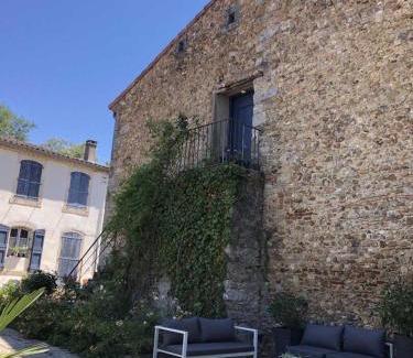 Castres House | Domaine de la laugerie - relais du consul