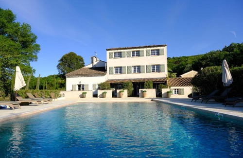 Chantemerle-les-Grignan Bed & Breakfast | Domaine Le Bois Des Dames