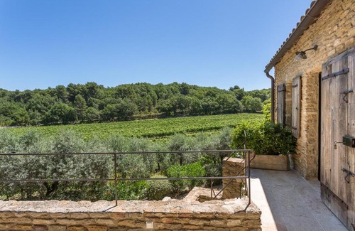 Oppede Bed & Breakfast | Domaine Les Roullets