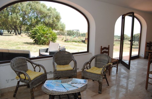 Orosei Condo | Domos Cotticone (mini-apartment complex)