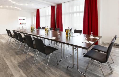 Region Hannover District Hotel | DORMERO Hotel Hannover-Langenhagen Airport
