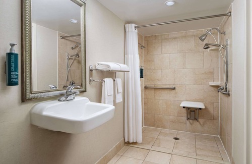 Rocky Mount Hotel | DoubleTree by Hilton Hotel Rocky Mount