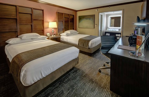 Decatur Hotel | DoubleTree by Hilton Hotel Decatur Riverfront