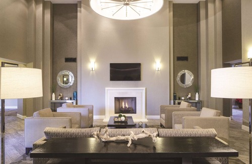 West Laurel Hotel | DoubleTree by Hilton Hotel Laurel