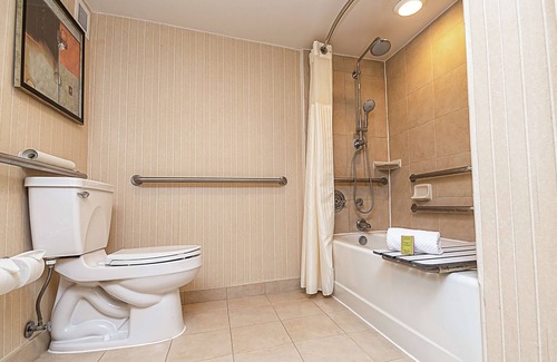 Lafayette Hotel | DoubleTree by Hilton Hotel Lafayette