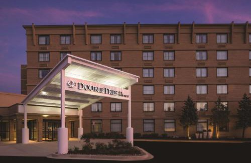 West Laurel Hotel | Doubletree by Hilton Laurel, MD