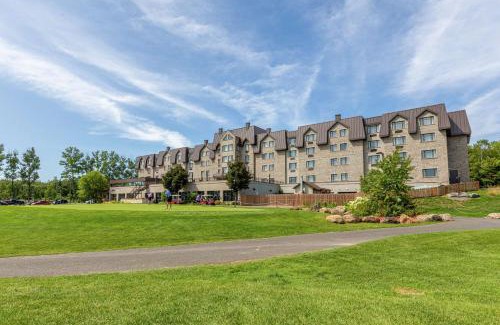 Quartier 4-2 Resort | DoubleTree by Hilton Quebec Resort