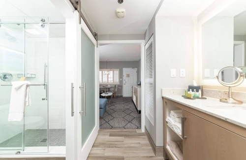 Ocean Park Hotel | DoubleTree Suites by Hilton Melbourne Beach Oceanfront