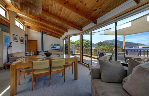 Coles Bay House | Dove on Freycinet
