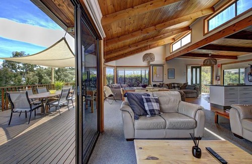 Coles Bay House | Dove on Freycinet