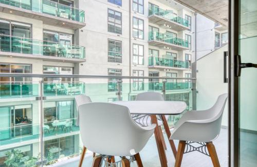 City West Apartment | Downtown 1BR w Pool Gym WD nr Staples Center LAX-542