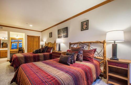 Downtown Park City House | Downtown 2 Bedroom Town Lift by All Season Resorts Lodging