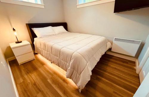 Charlottetown Apartment | Downtown-2BR APT-King-Parking-WiFi7