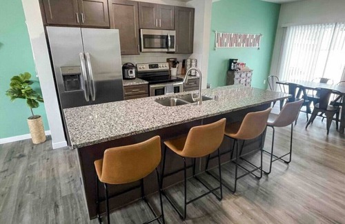 Spokane House | Downtown 3/2, garage, EV Charger, private yard, walk to arena!