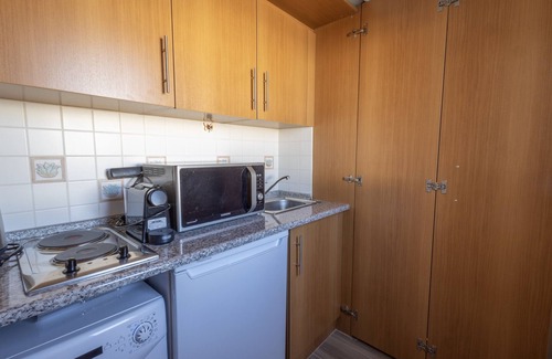 Plaka Apartment | Downtown Cocoon with Roof Deck