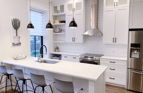 Queens Square Condo | Downtown Heritage Condo