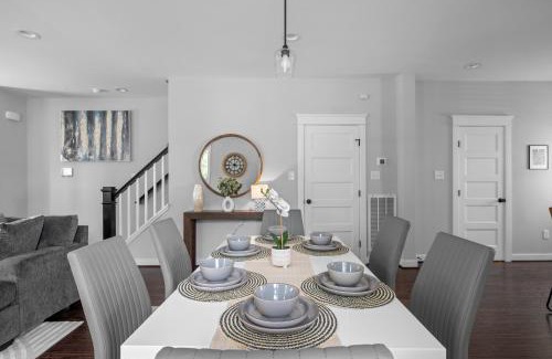 Jackson Ward Apartment | Downtown Richmond, Cozy 3BR, Near VCU