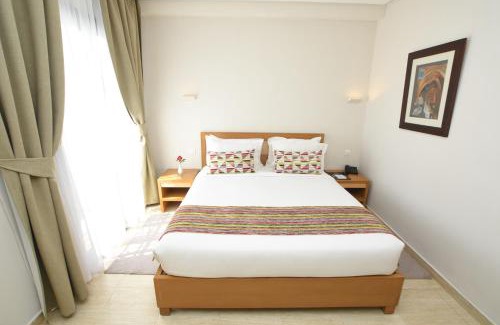 Jeanne d'Arc Hotel | Downtown Tunis Hotel