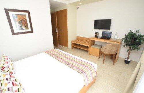Jeanne d'Arc Hotel | Downtown Tunis Hotel